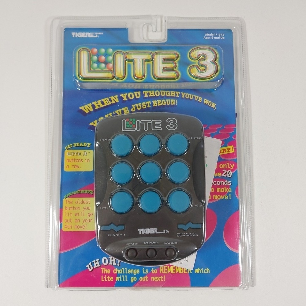 Tiger electronics handheld game Lite 3 Tic Tac Toe Memory 1-2 Play Vintage 90s